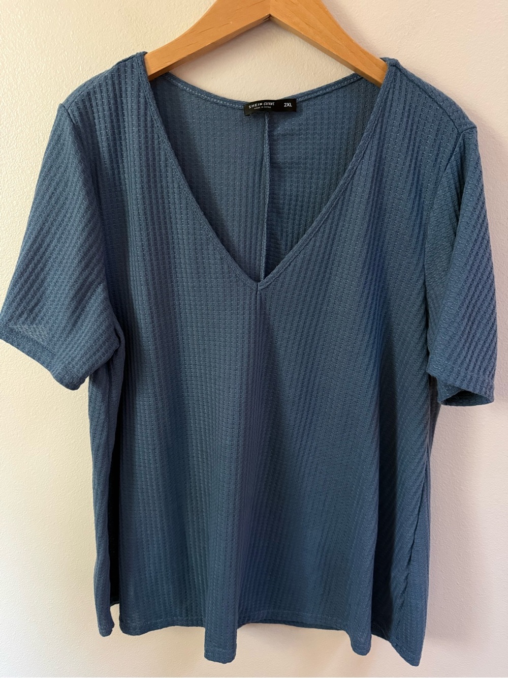 SHEIN Blue Short Sleeve V-Neck Waffle Tee